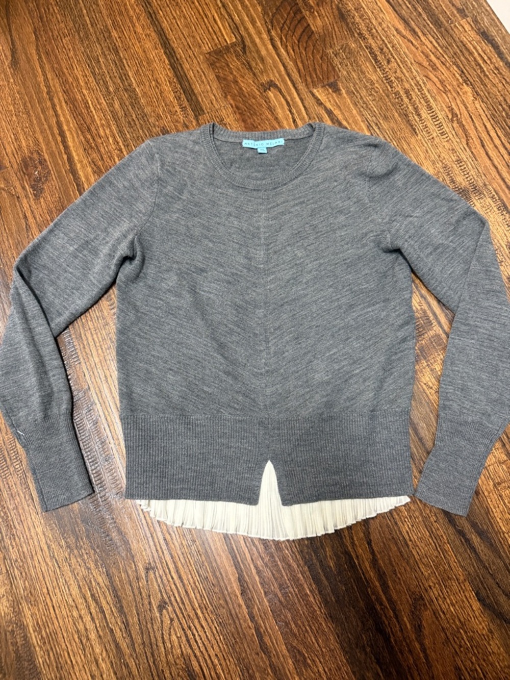 ANTONIO MELANI Gray Crewneck Sweater with Cream Pleated Hem